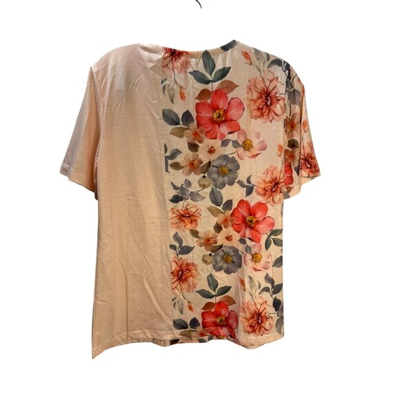 Floral Print Short Sleeve Womens‎ Top With Button Accent - Picture 2 of 10